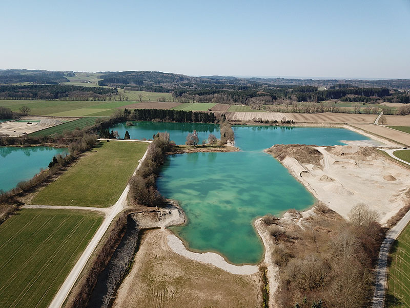 Luftaufnahme, Luftbild vom Baggersee in Attenhausen