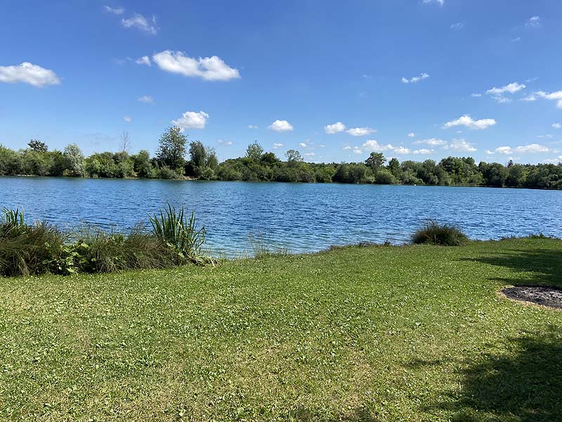 Der Badesee Bibione in Oberndorf am Lech in Bayern