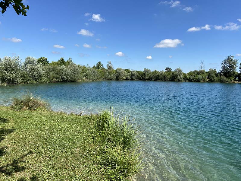 Der Badesee Bibione in Oberndorf am Lech in Bayern