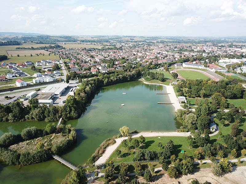 Luftaufnahme, Luftbild vom Badesee Pocking