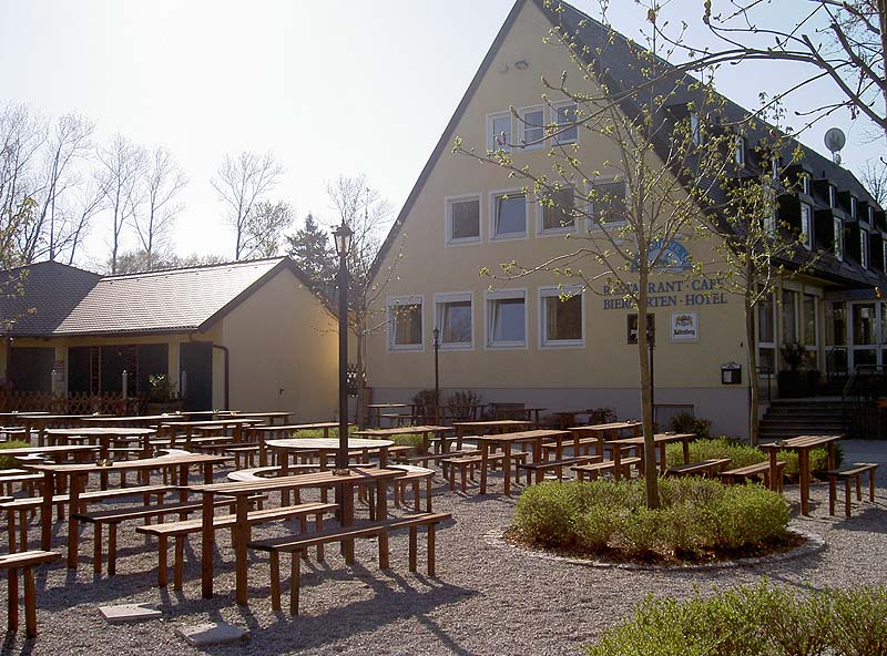 Der Biergarten am Langwieder See in München