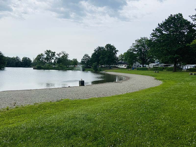 Der Badesee Natursee Oberbruch am Campingplatz Adam in Bühl