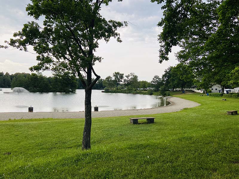 Der Badesee Natursee Oberbruch am Campingplatz Adam in Bühl