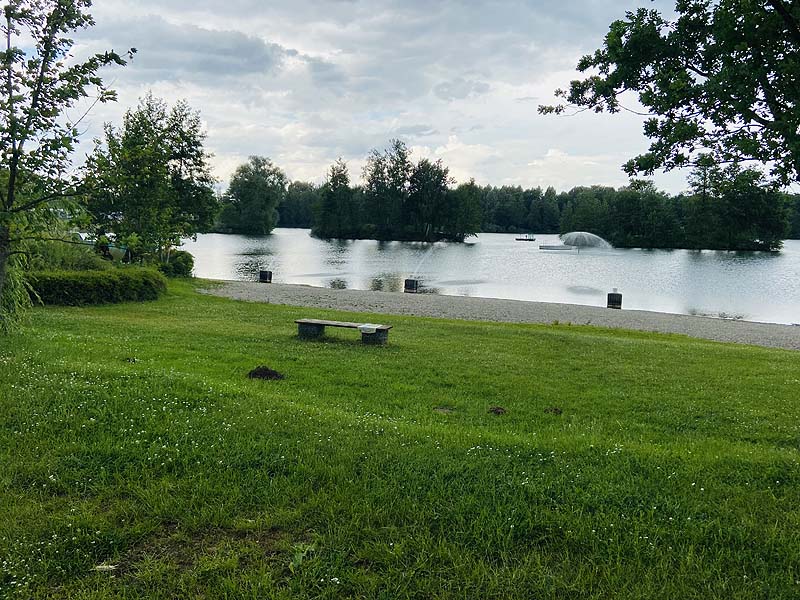 Der Badesee Natursee Oberbruch am Campingplatz Adam in Bühl