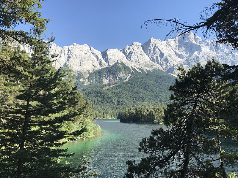 Der Eibsee in Garmisch Partenkirchen