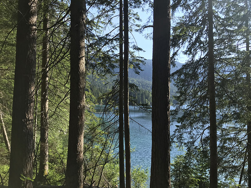 Der Eibsee in Garmisch Partenkirchen