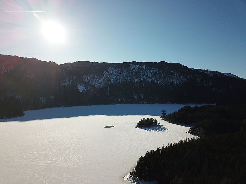 Luftaufnahme, Luftbild vom Eibsee in Garmisch-Partenkirchen