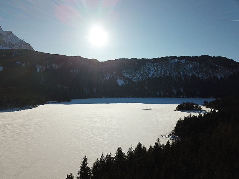 Luftaufnahme, Luftbild vom Eibsee in Garmisch-Partenkirchen