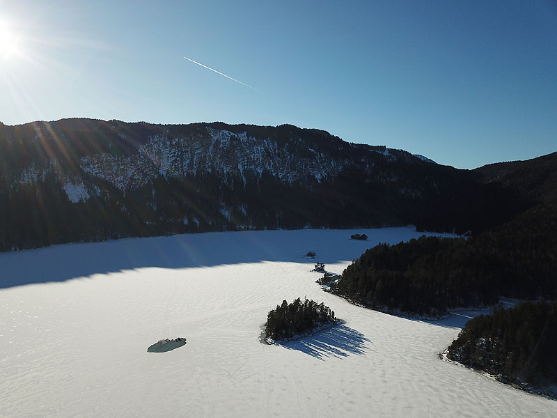 Luftaufnahme, Luftbild vom Eibsee in Garmisch-Partenkirchen