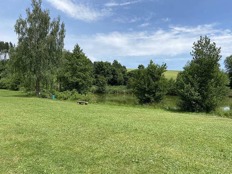 Der Badesee Erlensee in Taufkirchen (Vils)