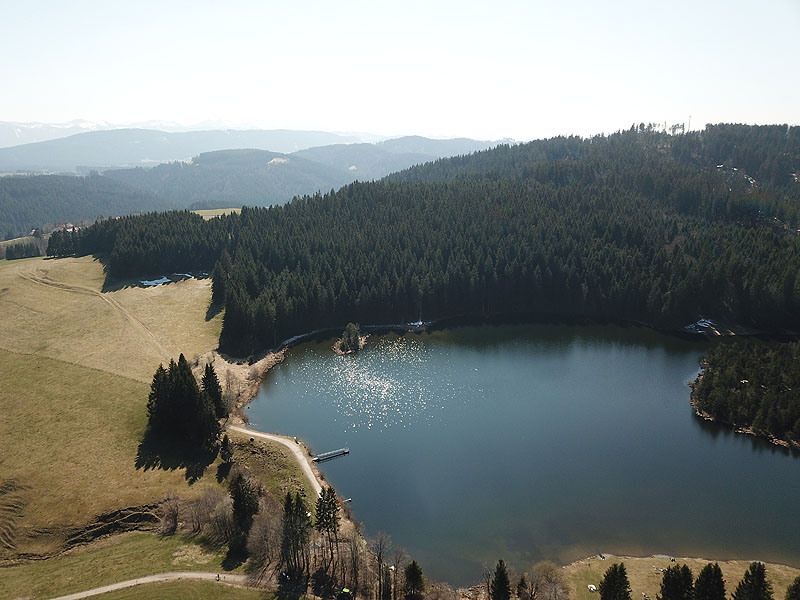 Luftaufnahme, Luftbild vom Eschacher Weiher in Kempten im Allgäu