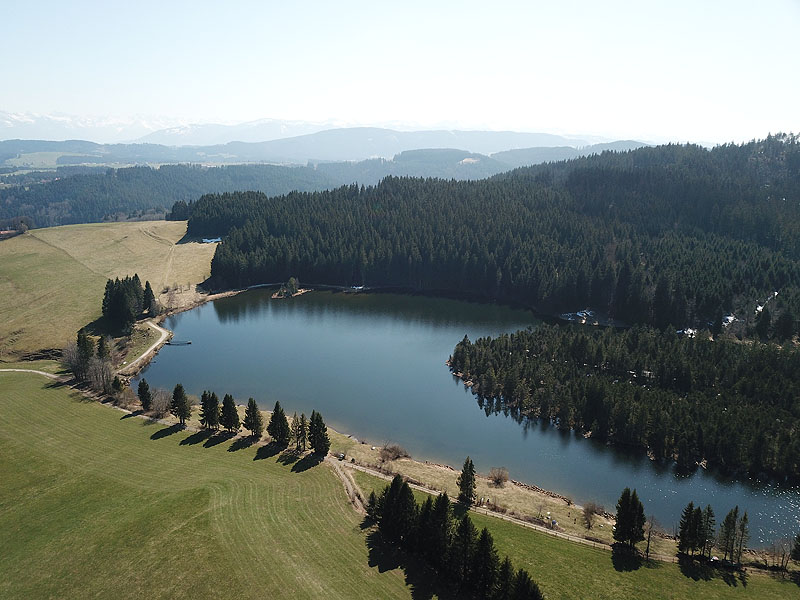 Luftaufnahme, Luftbild vom Eschacher Weiher in Kempten im Allgäu