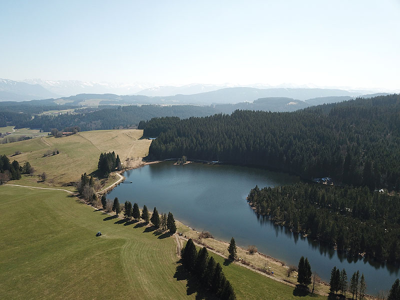 Luftaufnahme, Luftbild vom Eschacher Weiher in Kempten im Allgäu