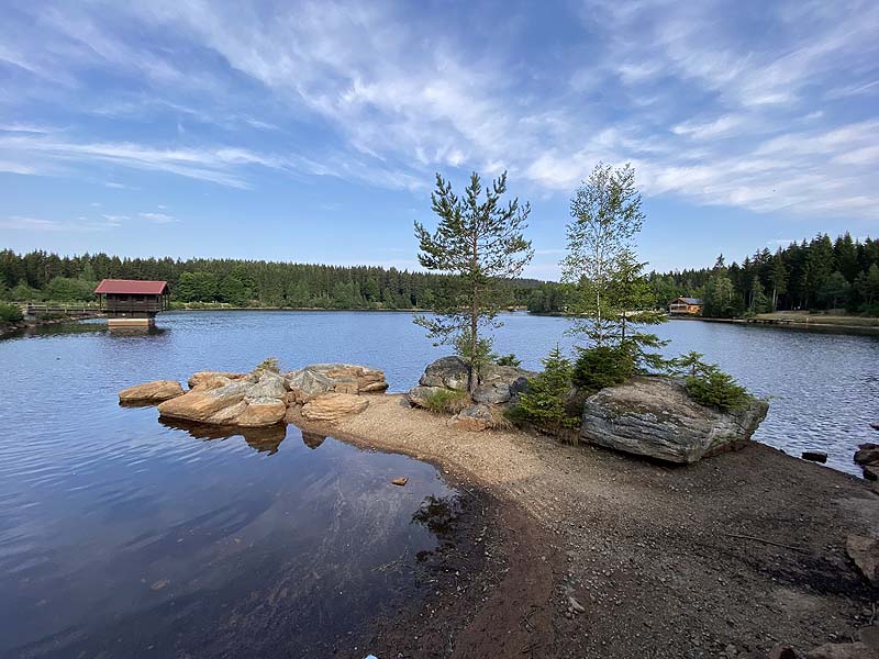 Der Badesee Fichtelsee in Fichtelberg