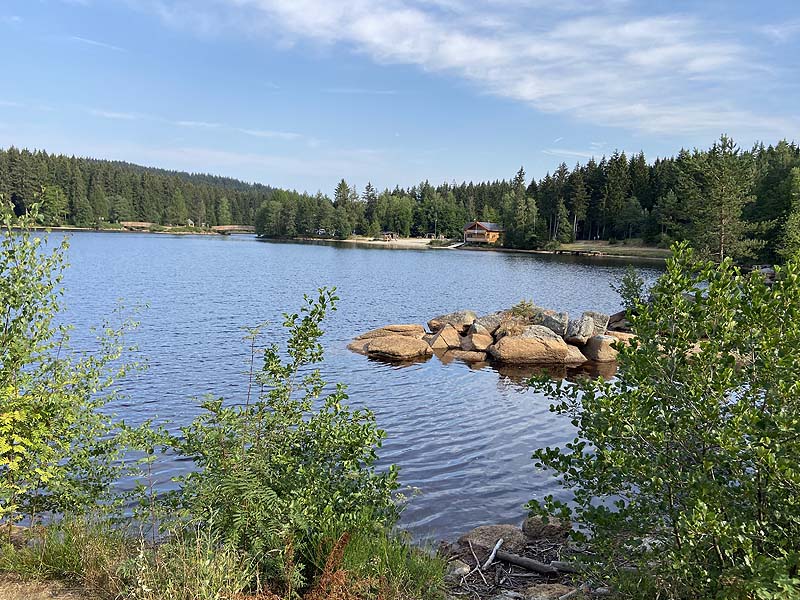 Der Badesee Fichtelsee in Fichtelberg