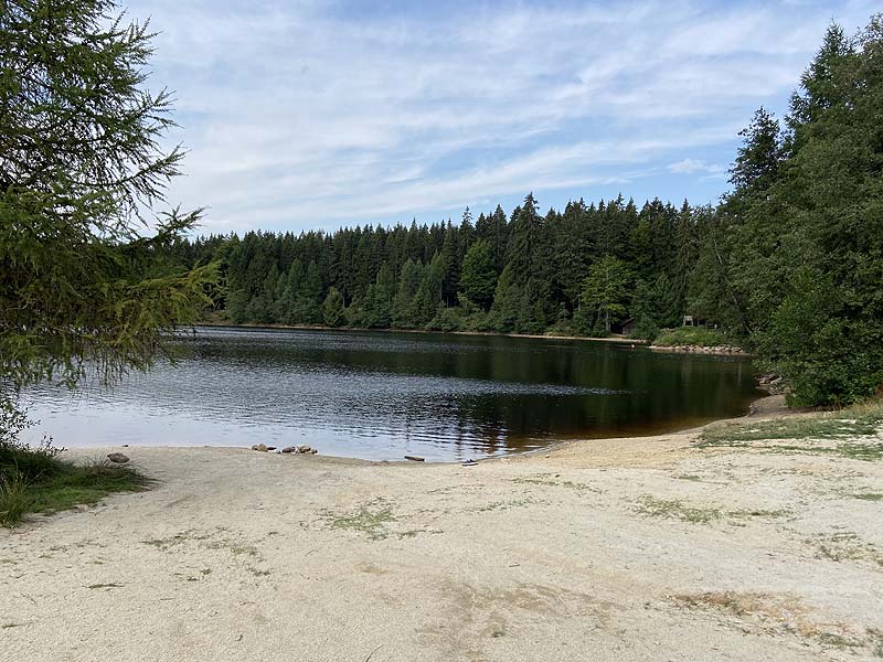 Der Badesee Fichtelsee in Fichtelberg