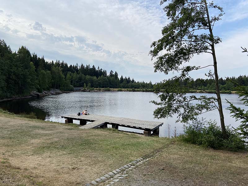 Der Badesee Fichtelsee in Fichtelberg