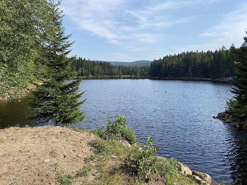 Der Badesee Fichtelsee in Fichtelberg