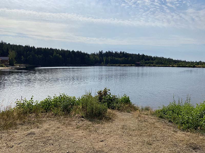 Der Badesee Fichtelsee in Fichtelberg