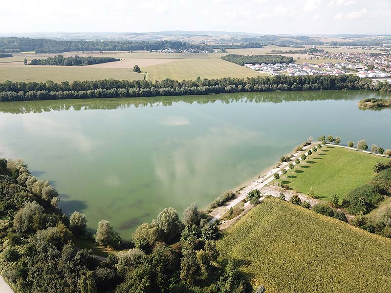 Luftaufnahme, Luftbild vom Naturfreibad Baggersee Pocking