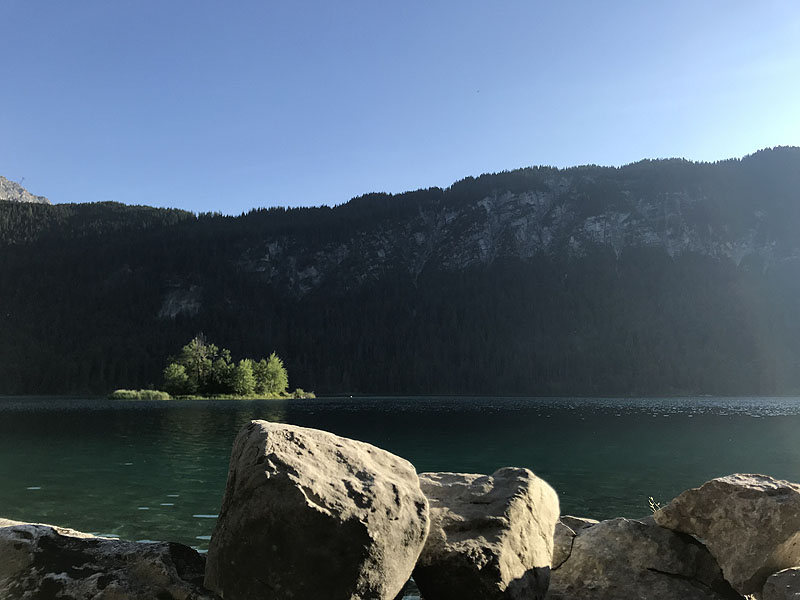 Der FKK Platz am Eibsee in Garmisch Partenkirchen