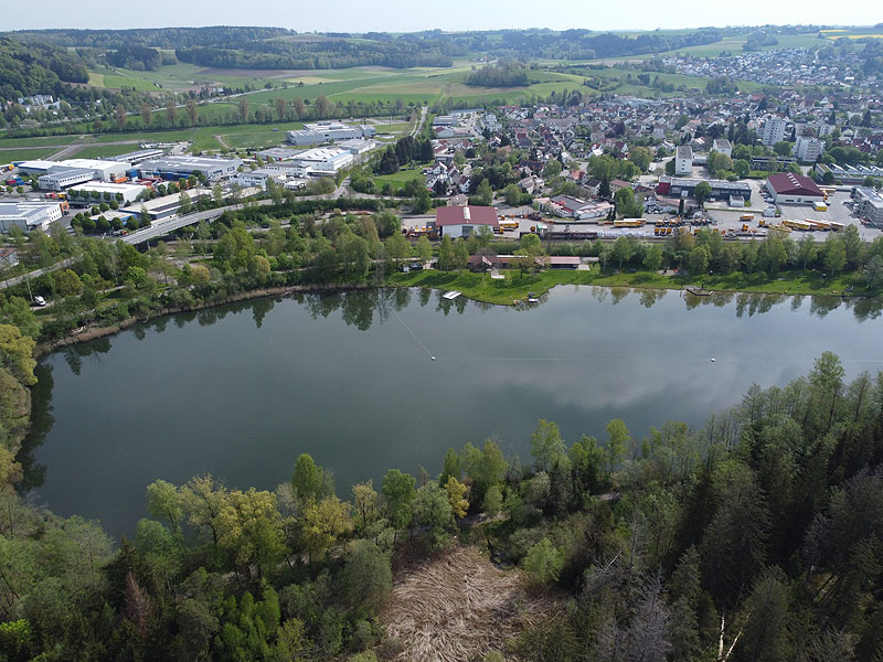 Luftaufnahme, Luftbild vom Freibad Ummendorf in Baden-Württemberg
