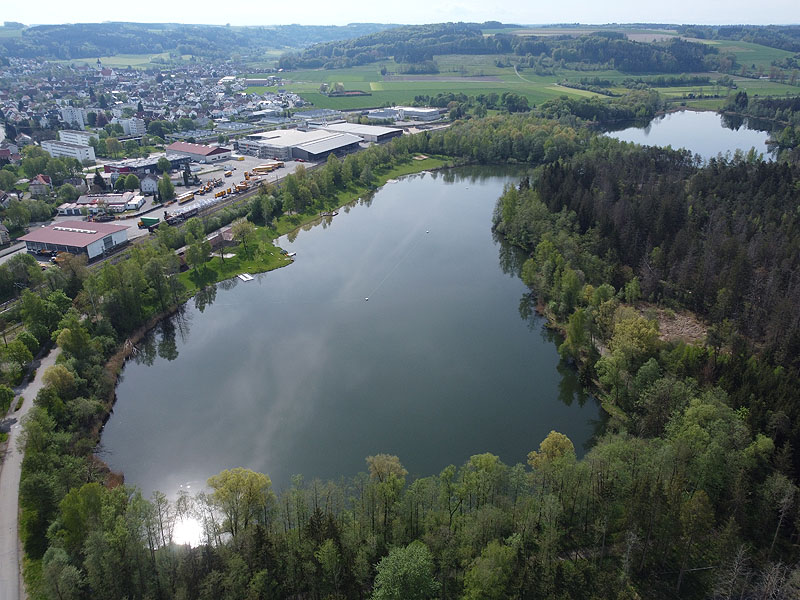Luftaufnahme, Luftbild vom Freibad Ummendorf in Baden-Württemberg