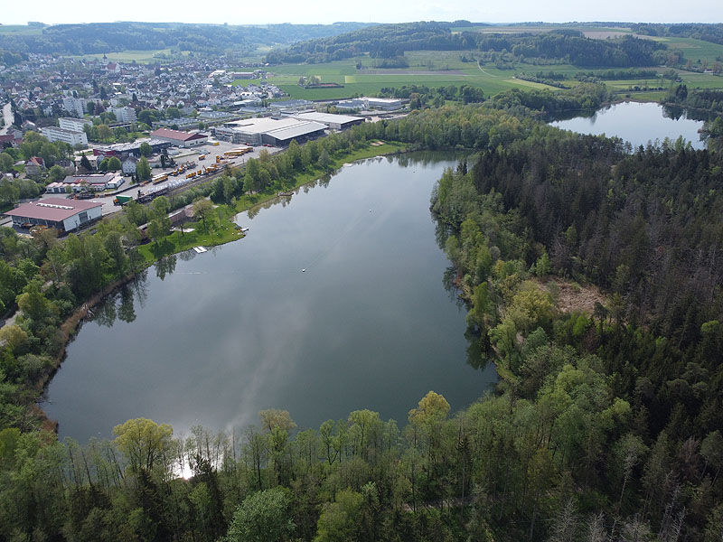 Luftaufnahme, Luftbild vom Freibad Ummendorf in Baden-Württemberg