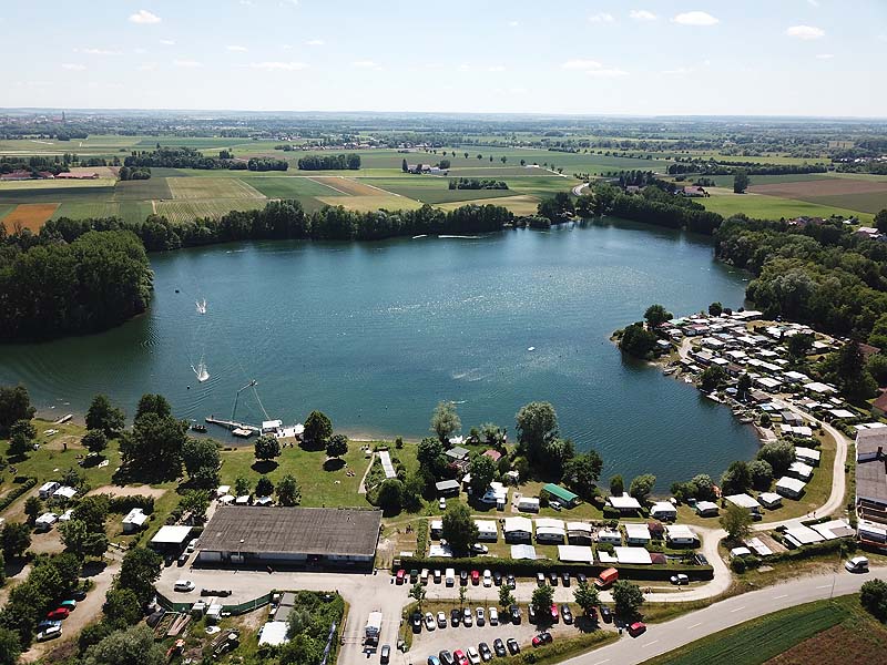 Luftaufnahme, Luftbild vom Friedenhainsee in Parkstetten bei Straubing