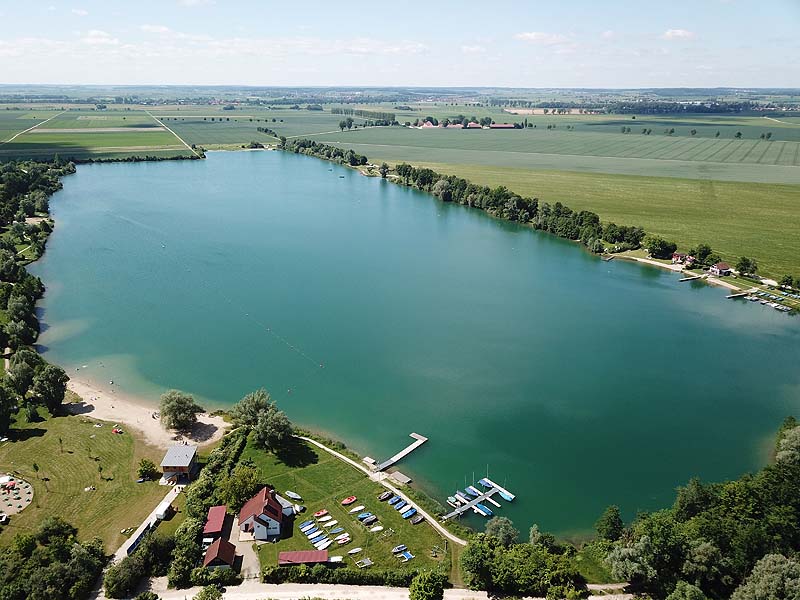 Luftaufnahme, Luftbild vom Guggenberger See bei Regensburg