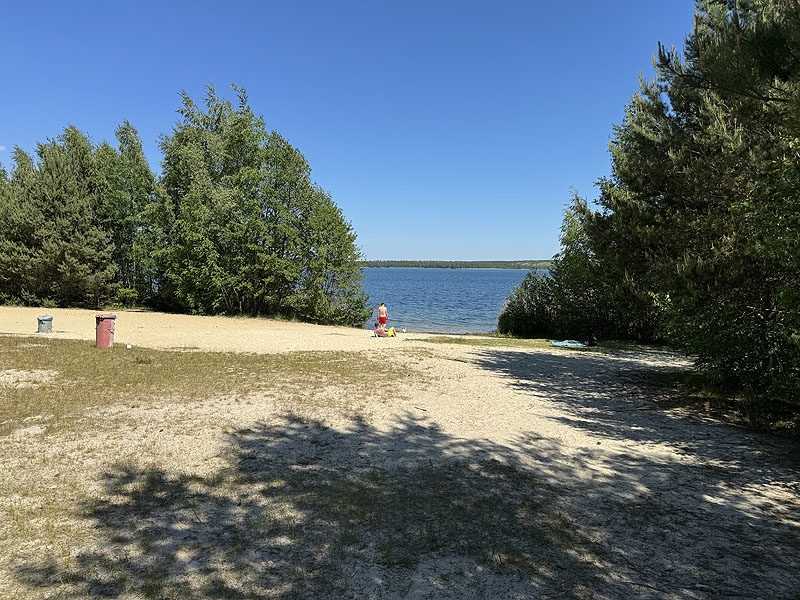 Der Badesee Haselbacher See in Wintersdorf