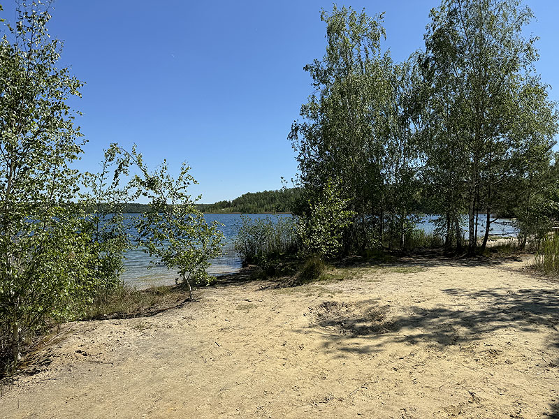 Der Badesee Haselbacher See in Wintersdorf