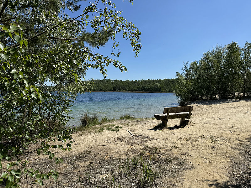 Der Badesee Haselbacher See in Wintersdorf