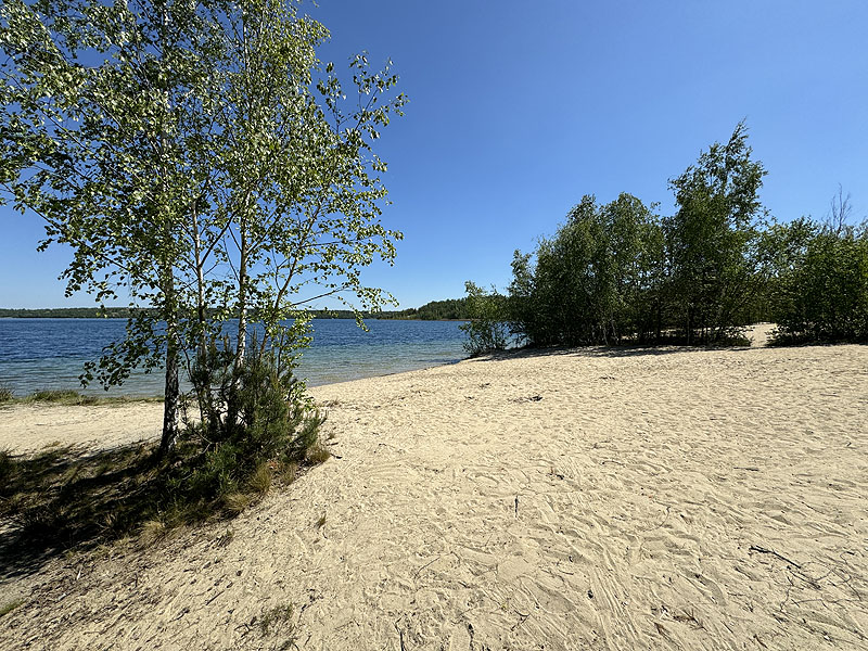 Der Badesee Haselbacher See in Wintersdorf