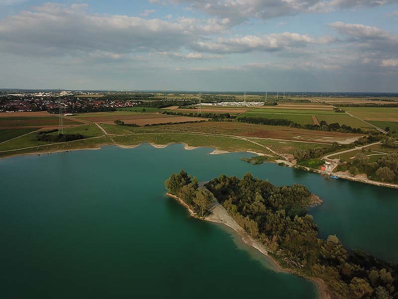 Luftaufnahme vom Hollerner See in Eching aus dem Jahr 2019