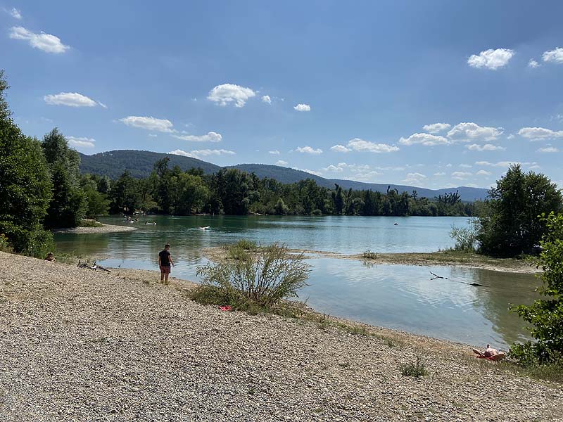 Der Sulzbacher See (Hurstsee) in Ettlingen (Landkreis Karlsruhe)