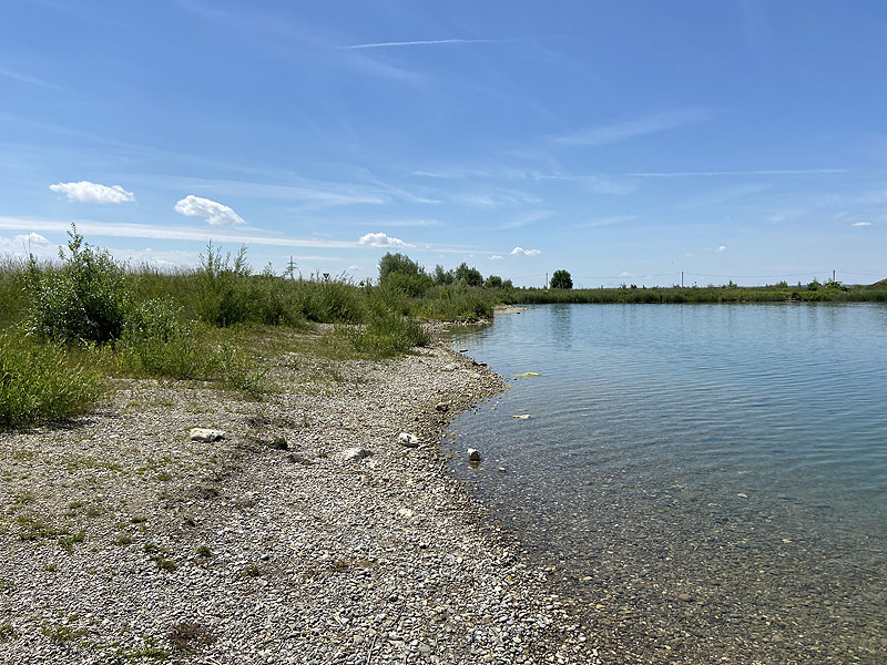 Der Badesee Kochheimer See in Neuburg an der Donau