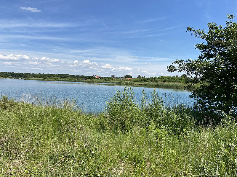 Der Badesee Kochheimer See in Neuburg an der Donau