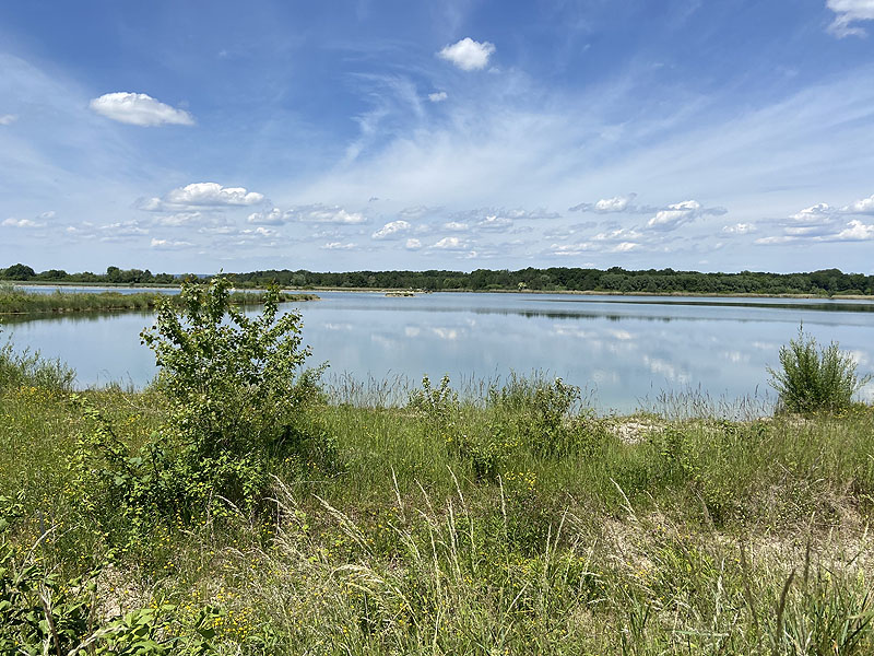 Der Badesee Kochheimer See in Neuburg an der Donau