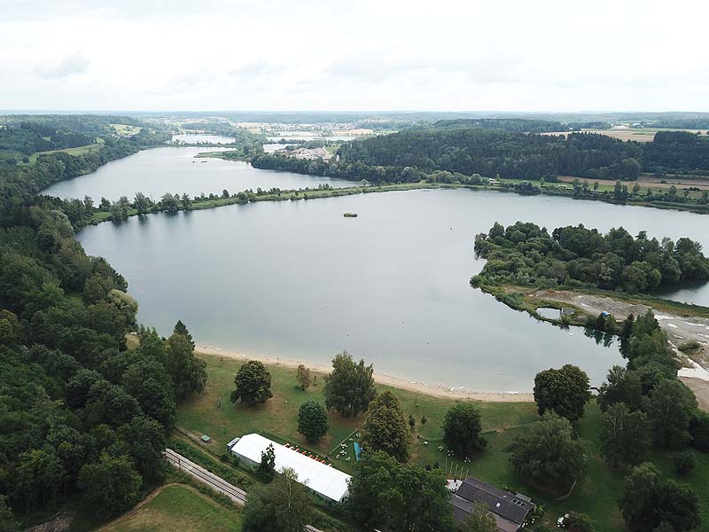 Luftaufnahme, Luftbild vom Baggersee in Krauchenwies