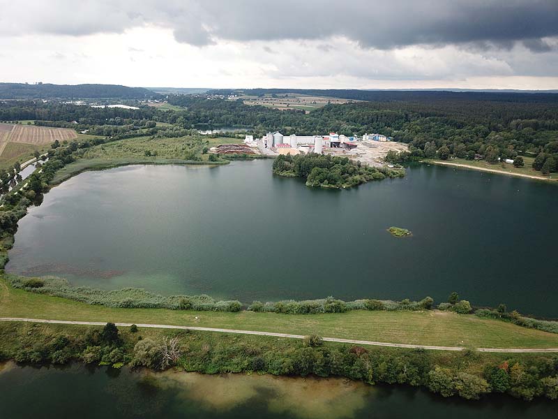 Luftaufnahme, Luftbild vom Baggersee in Krauchenwies