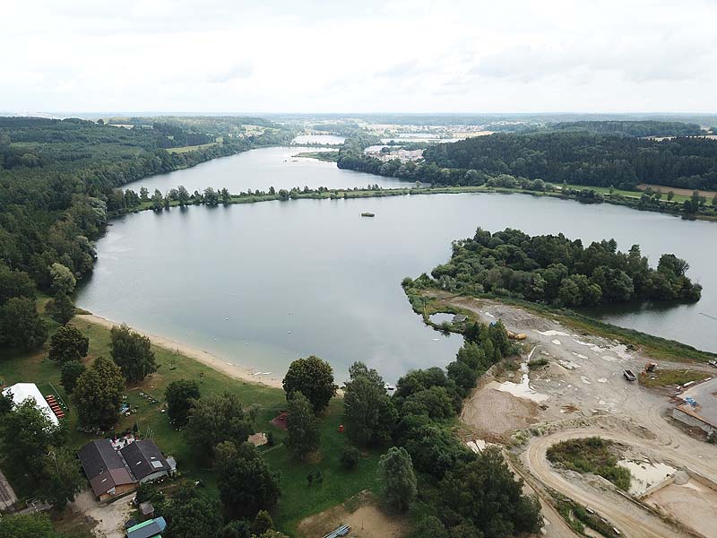 Luftaufnahme, Luftbild vom Baggersee in Krauchenwies