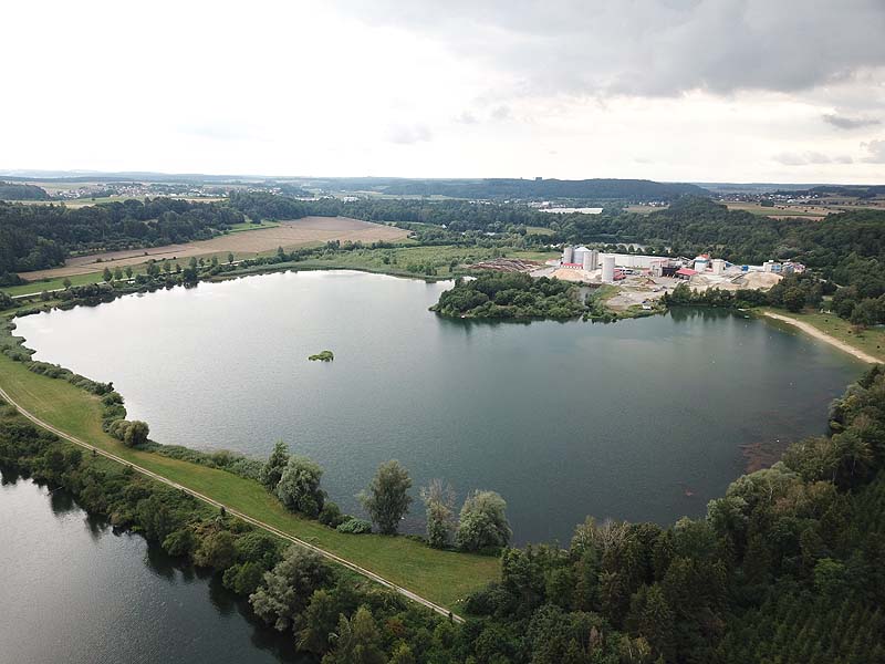 Luftaufnahme, Luftbild vom Baggersee in Krauchenwies