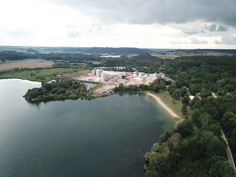 Luftaufnahme, Luftbild vom Baggersee in Krauchenwies