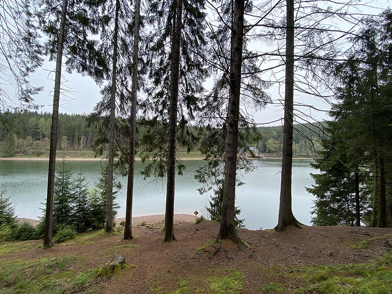 Der Lütsche-Stausee in Frankenhain