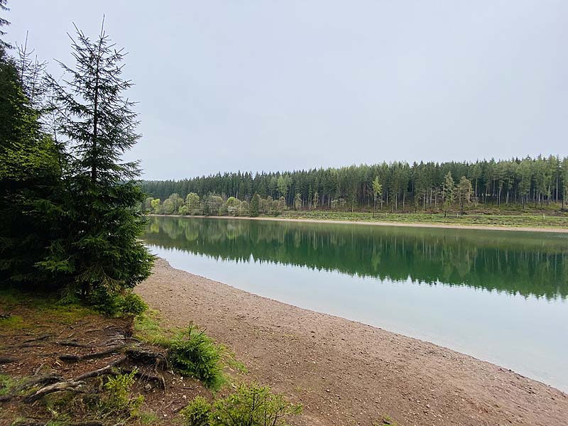 Der Lütsche-Stausee in Frankenhain