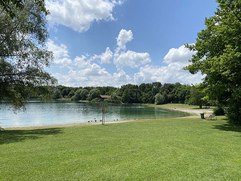 Der Badesee Mammendorfer See in Mammendorf