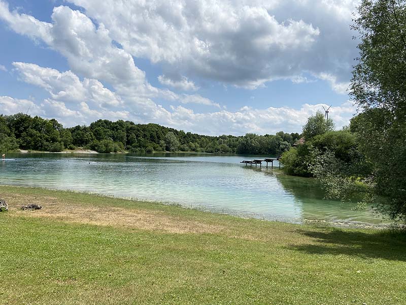 Der Badesee Mammendorfer See in Mammendorf