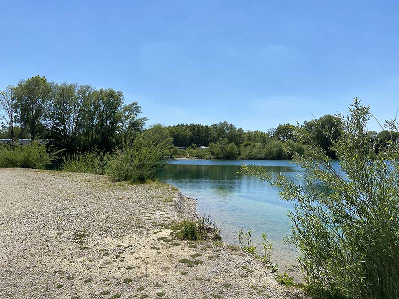 Der Marzlinger Weiher bei Freising im Jahr 2021