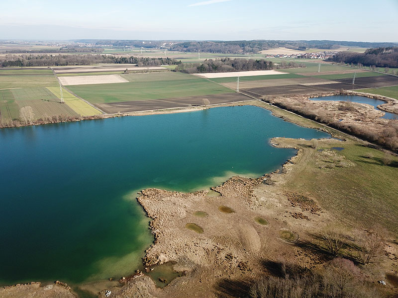 Luftaufnahme, Luftbild vom Baggersee in Mühlhausen